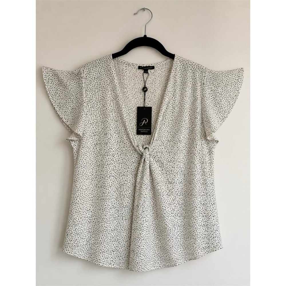 NWT Adrianna Papell Black & White Large Fluttered V-Neck Knit Size Large